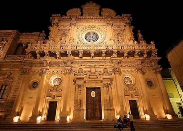 Domenica Rooms Lecce Bagian luar foto