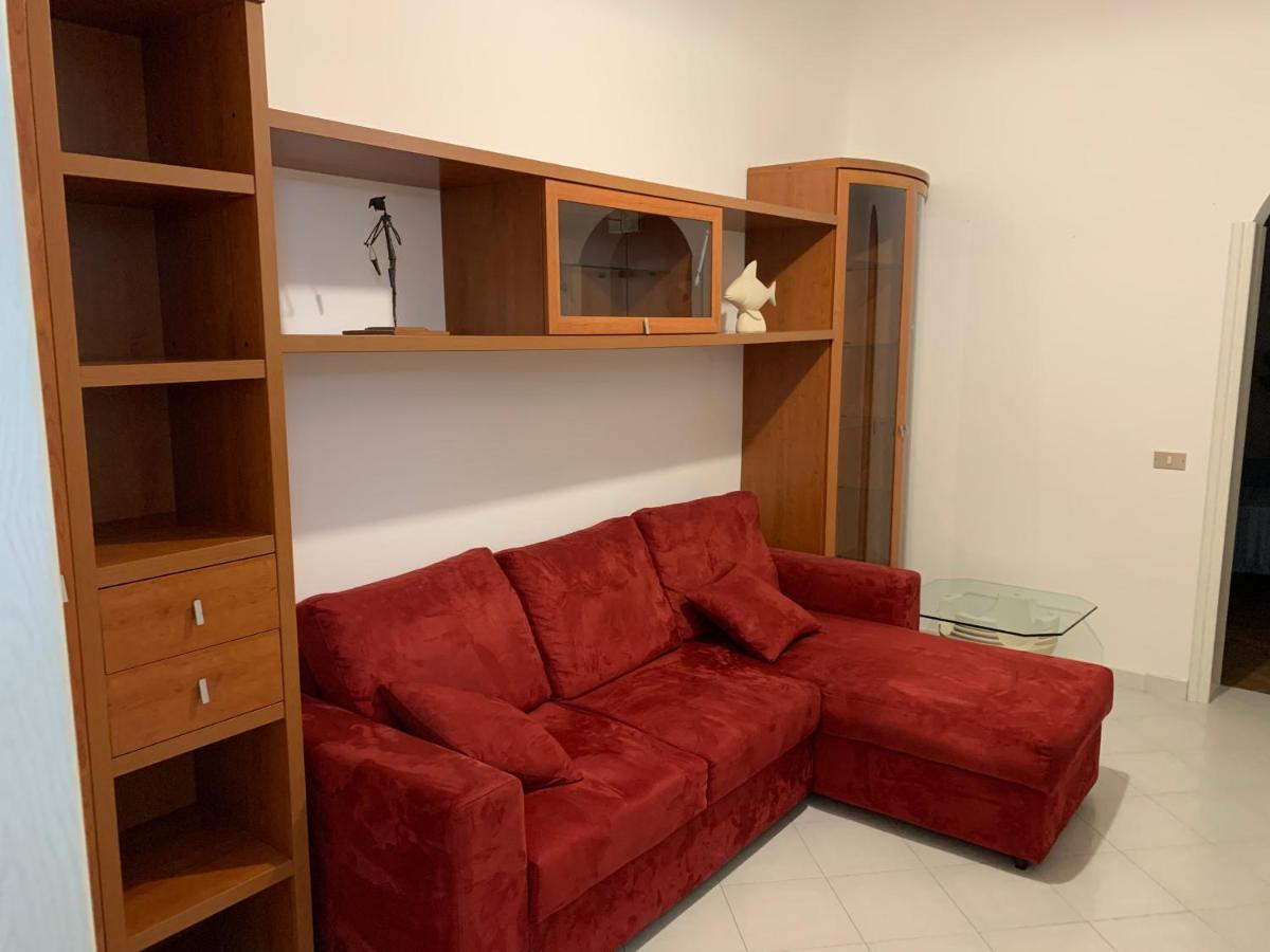 Domenica Rooms Lecce Bagian luar foto
